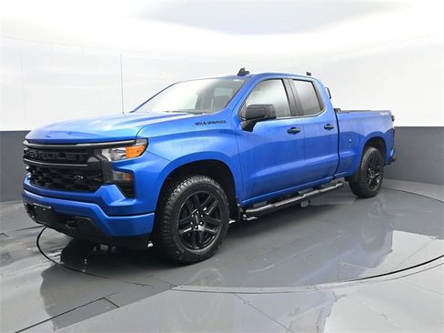 Used 2023 Chevrolet Silverado 1500 Custom w/ LPO, Dark Essentials Package image 2