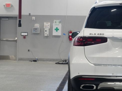 New 2026 Mercedes-Benz GLS 450 GLS 450 image 13