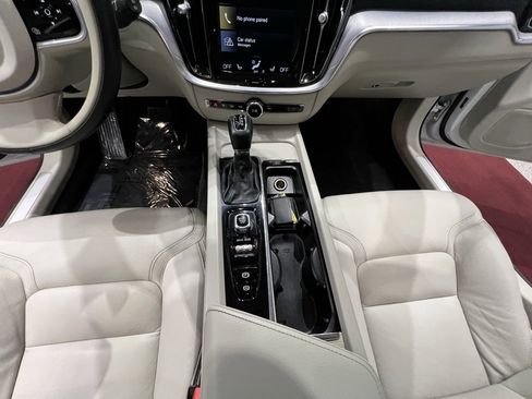 Used 2020 Volvo V60 T5 Cross Country w/ Protection Package Premier image 50