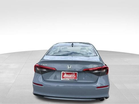 Used 2024 Honda Civic Sport image 4