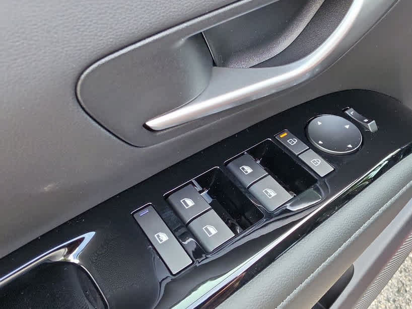 New 2026 Hyundai Tucson Limited FWD image 17