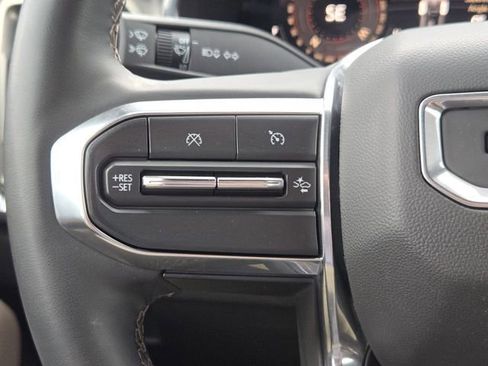Used 2024 GMC Canyon Denali AWD/4WD image 29