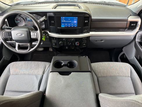 Used 2025 Ford F250 XLT image 25