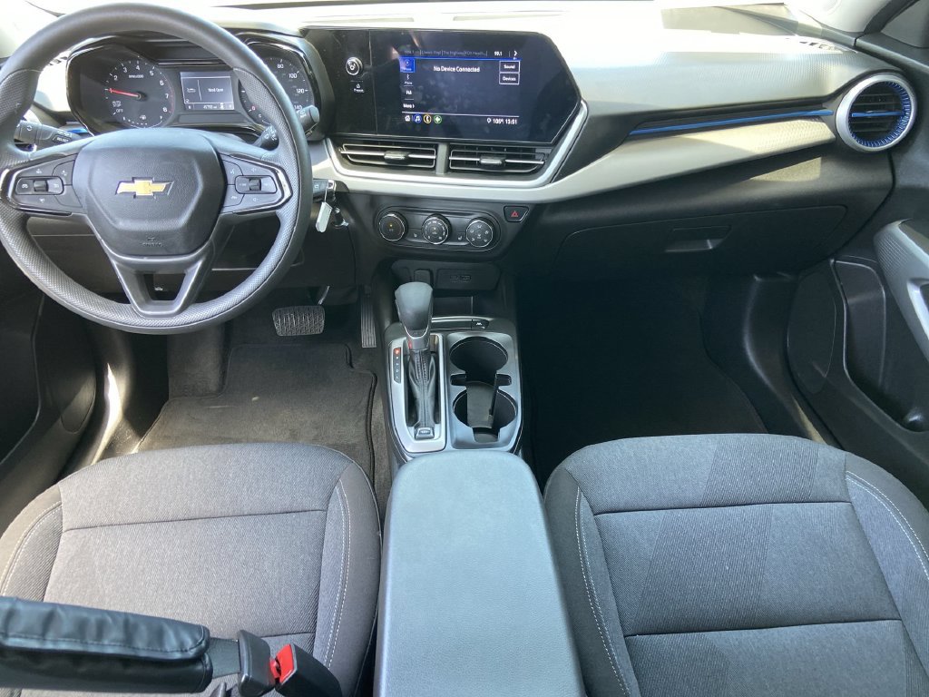 Used 2024 Chevrolet Trax LS w/ LS Convenience Package FWD image 14