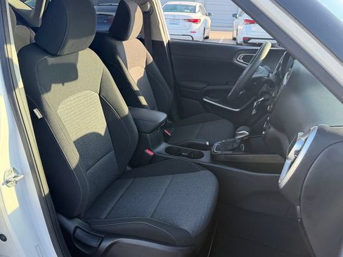 Used 2021 Kia Soul S FWD image 19