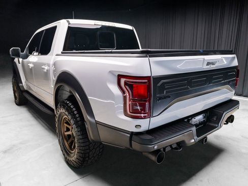 Used 2017 Ford F150 Raptor w/ Equipment Group 802A Luxury AWD/4WD image 31