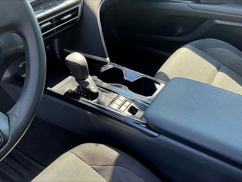 Used 2025 Toyota Camry LE FWD image 17
