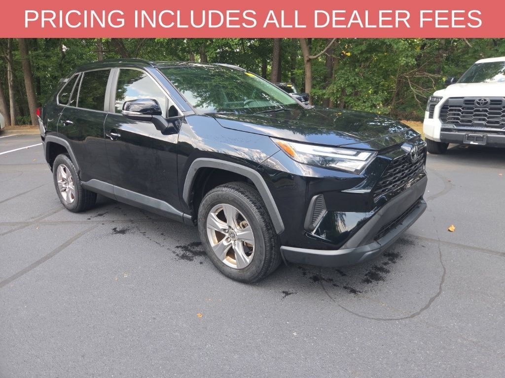 Used 2022 Toyota RAV4 XLE w/ Convenience Package AWD/4WD image 1