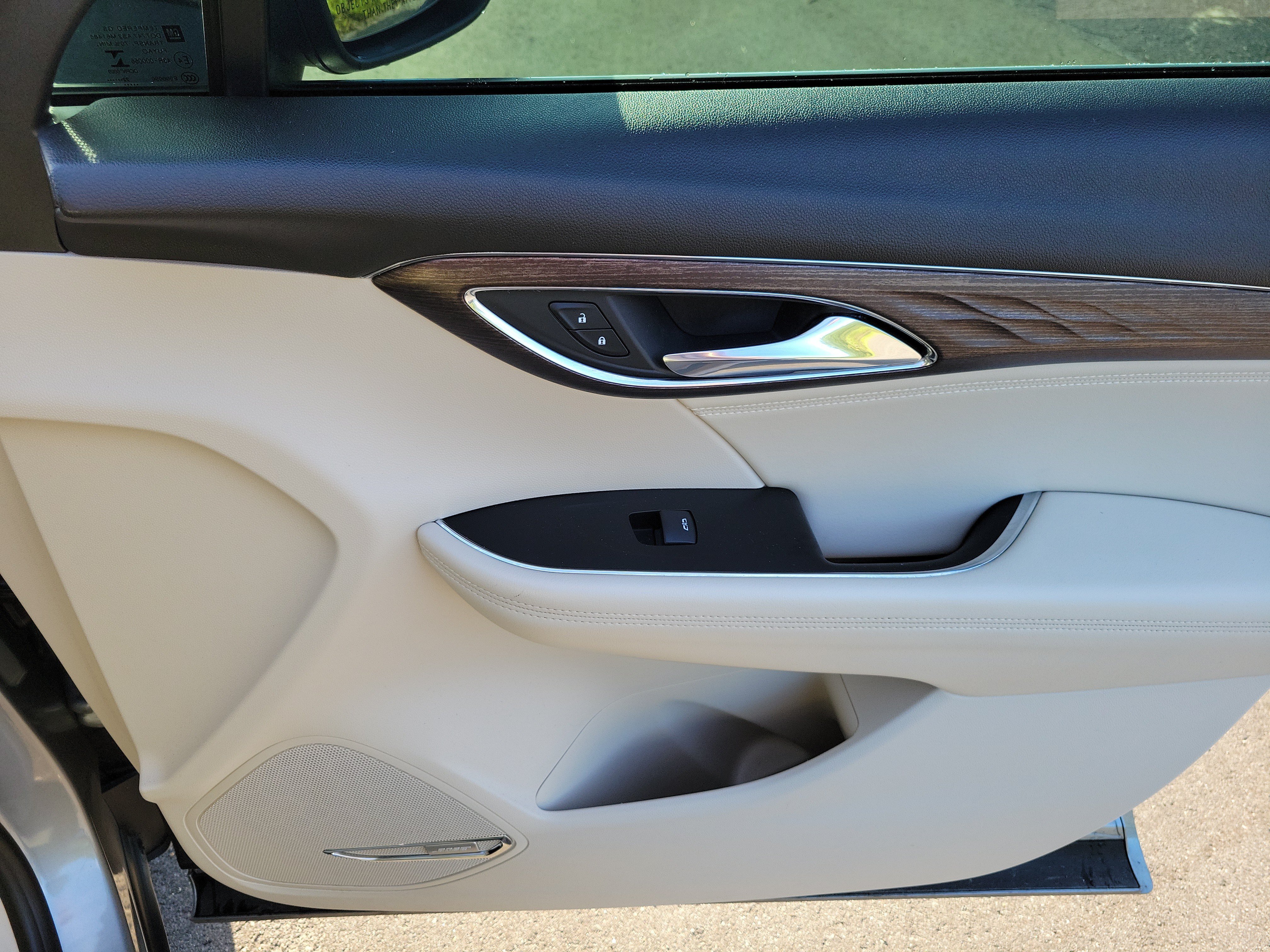 Used 2023 Buick Envision Avenir FWD image 9