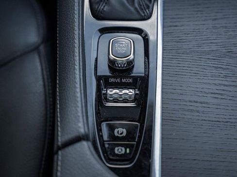 Used 2020 Volvo XC90 T6 Momentum image 27