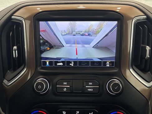 Used 2021 Chevrolet Silverado 1500 High Country image 36