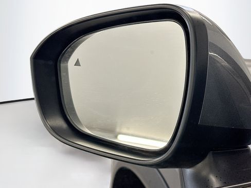 Used 2023 Nissan Rogue SV AWD/4WD image 16