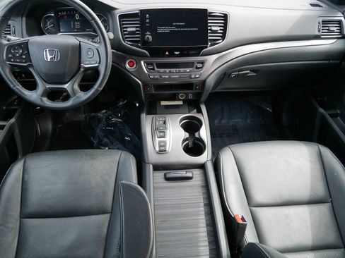 Used 2023 Honda Passport EX-L image 10
