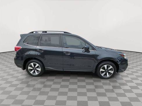 Used 2017 Subaru Forester 2.5i Limited AWD/4WD image 16