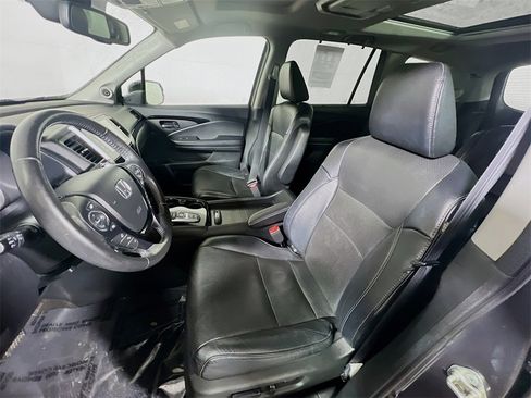 Used 2017 Honda Pilot Elite image 19