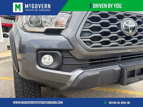 Used 2021 Toyota Tacoma TRD Off-Road AWD/4WD image 8