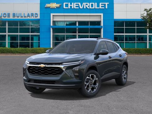 New 2026 Chevrolet Trax LT w/ Driver Confidence Package image 41
