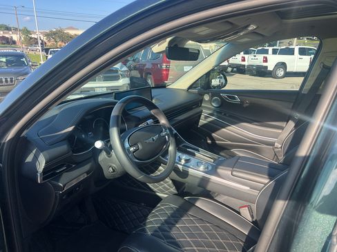 Used 2024 Genesis GV80 3.5T w/ Prestige Package AWD/4WD image 6