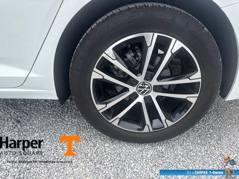 Used 2025 Volkswagen Jetta Sport FWD image 20