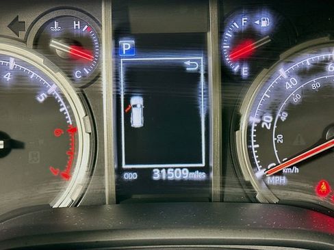 Used 2022 Toyota 4Runner Limited image 11