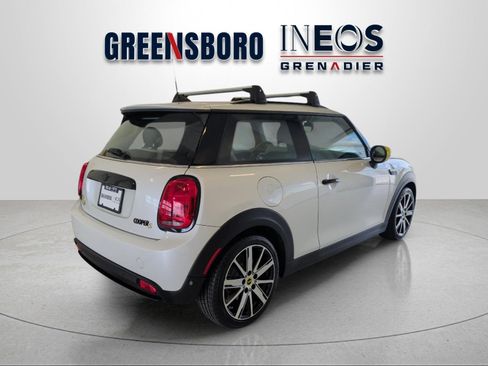 Used 2023 MINI Cooper SE FWD image 5