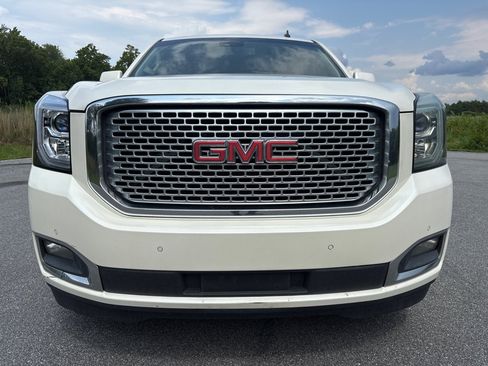 Used 2015 GMC Yukon SLT w/ Open Road Package AWD/4WD image 8