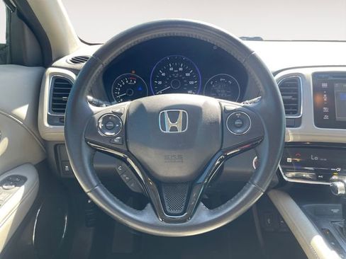 Used 2018 Honda HR-V EX-L image 9