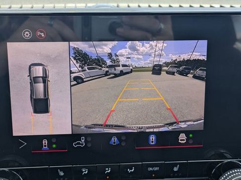 Used 2026 GMC Canyon Elevation w/ Convenience Package image 23