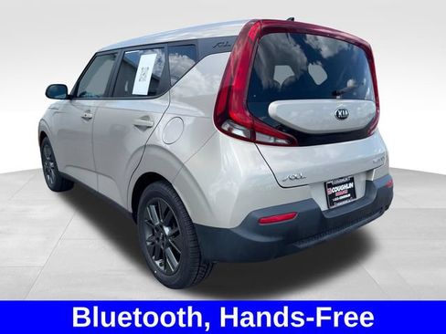 Used 2020 Kia Soul EX FWD image 3