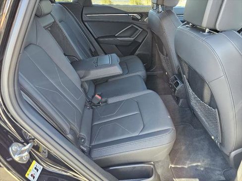 Used 2025 Audi Q3 2.0T Premium w/ Convenience Package image 6