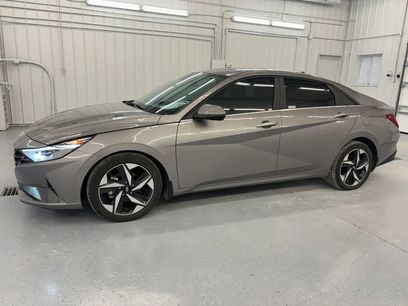 Used 2023 Hyundai Elantra Limited