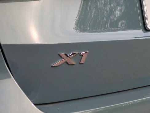 Used 2026 BMW X1 xDrive28i image 13