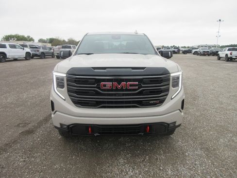 New 2026 GMC Sierra 1500 AT4 w/ AT4 Premium Package image 12