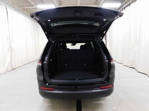 New 2025 Jeep Grand Cherokee L Limited w/ Black Appearance Package image 16