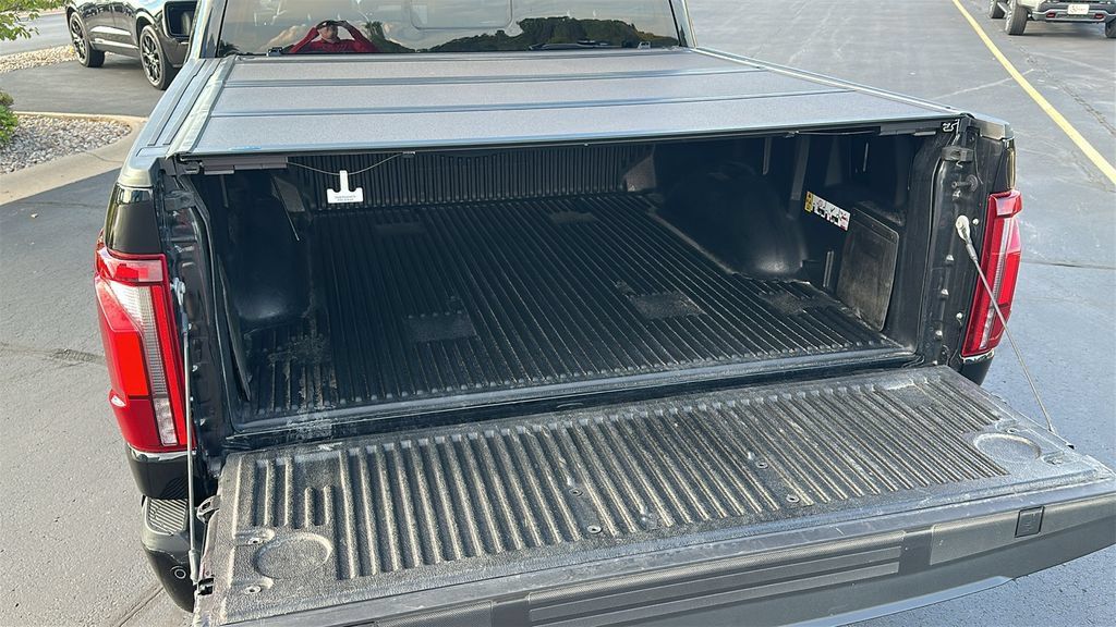 Used 2024 Ford F150 Lariat AWD/4WD image 8
