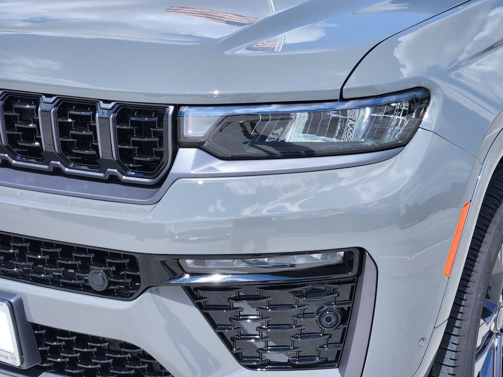 New 2027 Jeep Grand Cherokee L Limited AWD/4WD image 9