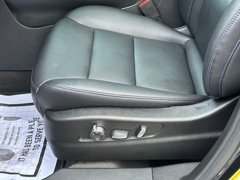 Used 2025 Cadillac XT4 Sport w/ Cold Weather Package image 16