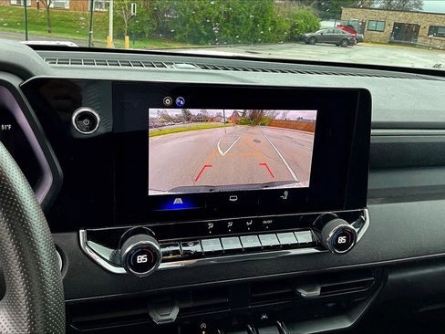 Used 2025 Chevrolet Colorado Trail Boss image 16