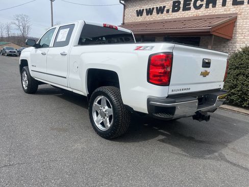 Used 2015 Chevrolet Silverado 2500 LT w/ LT Convenience Package image 8