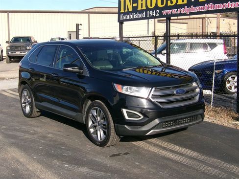 Used 2018 Ford Edge Titanium w/ Equipment Group 301A image 6