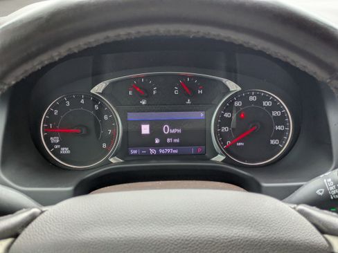 Used 2020 GMC Acadia SLT w/ LPO, Floor Liner Package image 22