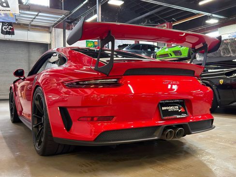 Used 2019 Porsche 911 GT3 RS RWD image 10