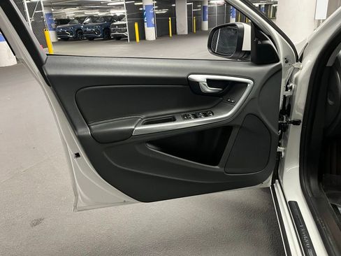 Used 2017 Volvo S60 T5 Dynamic w/ Vision Package FWD image 18