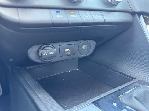 Used 2024 Hyundai Elantra SE FWD image 25