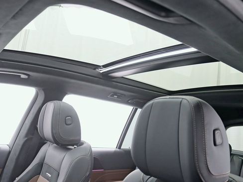 Used 2024 Mercedes-Benz GLS 63 AMG 4MATIC image 36