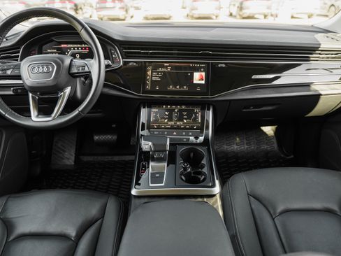 Used 2023 Audi Q8 Premium w/ Convenience Package image 8