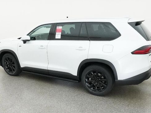 New 2026 Toyota Grand Highlander XLE FWD image 5
