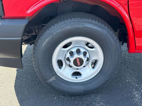 New 2026 GMC Savana 2500 Work Van image 11