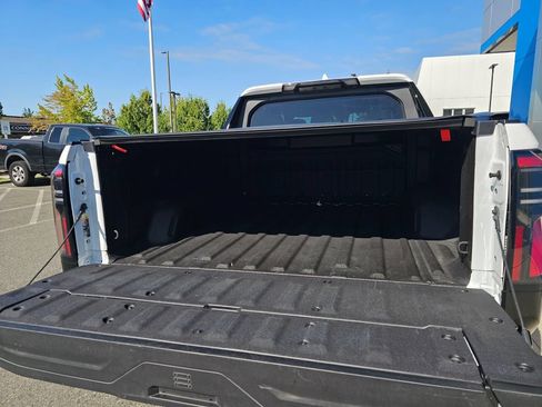 Used 2026 GMC Sierra EV Denali AWD/4WD image 18