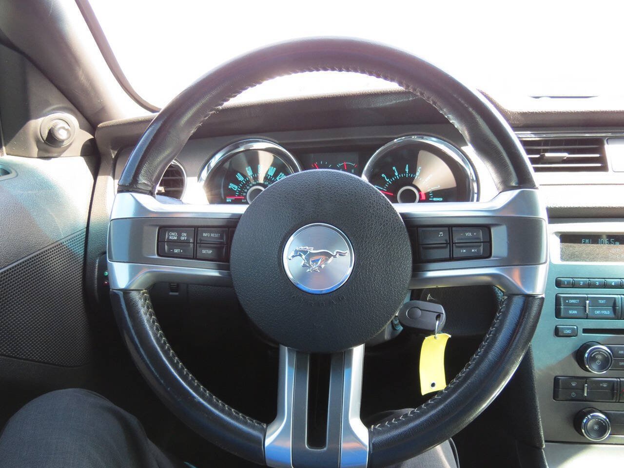 Used 2013 Ford Mustang GT w/ Security Pkg RWD image 10